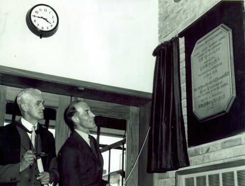 Unveiling the plaque in 1958