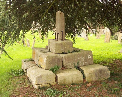 Edenham market cross