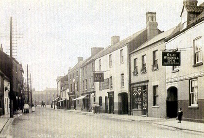 The Six Bells and the Old Windmill circa 1910