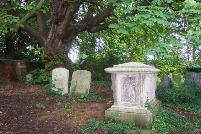 Sarcophagus memorial