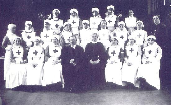 Bourne Military Hospital staff in 1917
