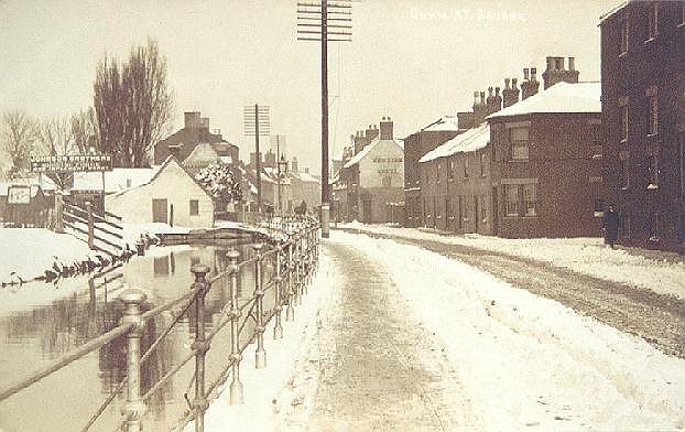 Snow scene in South Street in 1920