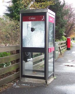 Vandalised telephone kiosk 2002