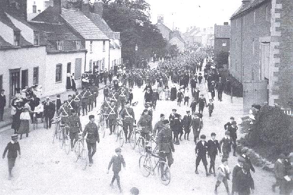 1914 parade